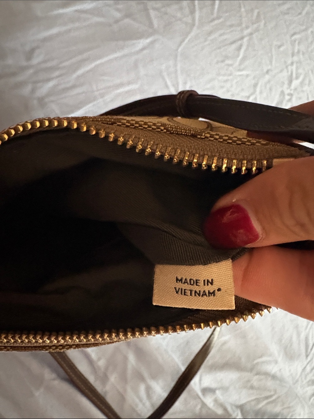 Coach Tan Signature Canvas Crossbody with Gold Hardware - Picture 11 of 11